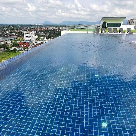 Kozi Square New Sgh Cozy Home Lv7B Kuching Buitenkant foto