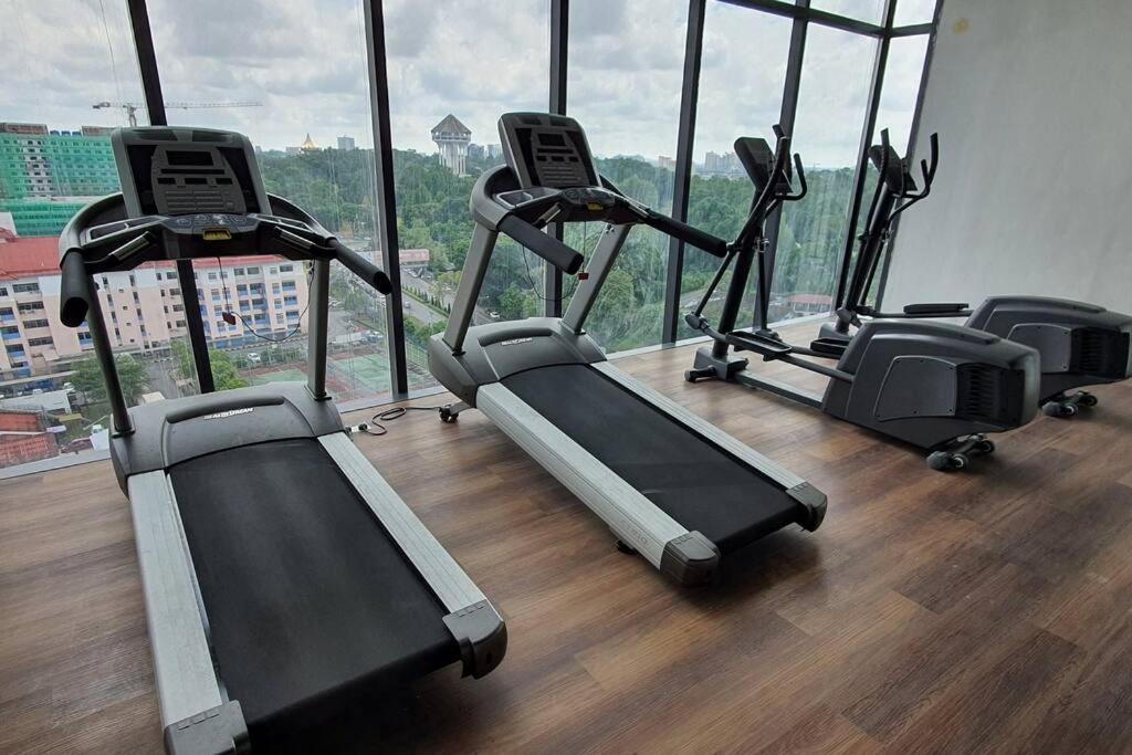 Kozi Square New Sgh Cozy Home Lv7B Kuching Buitenkant foto