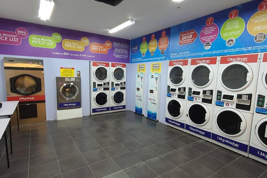 Kozi Square New Sgh Cozy Home Lv7B Kuching Buitenkant foto